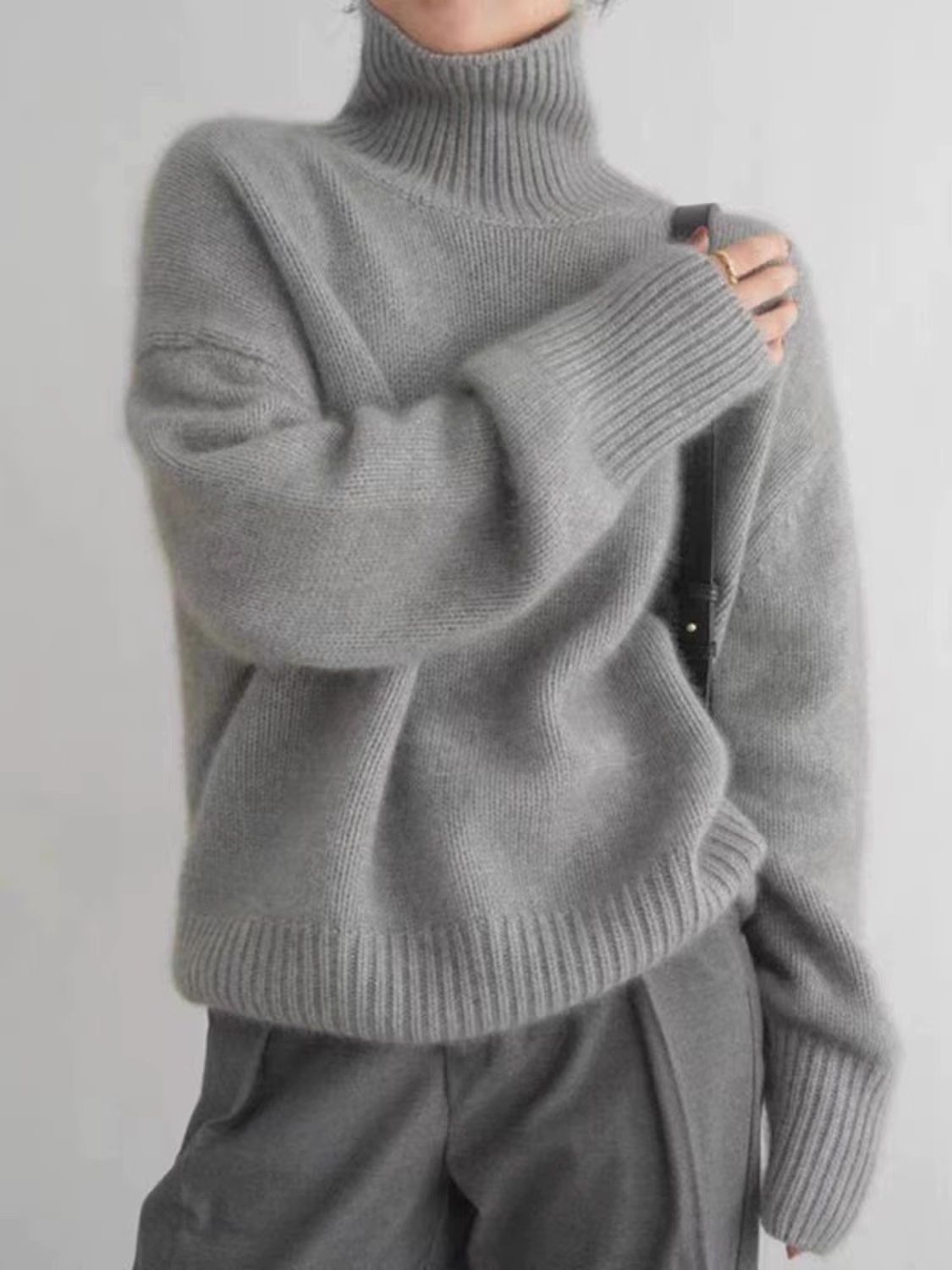 Turtleneck Dropped Shoulder Long Sleeve Sweater